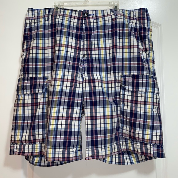 Men’s plaid shorts - Picture 1 of 2